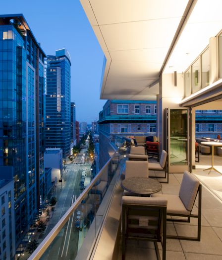 The Arena Grill & Lounge